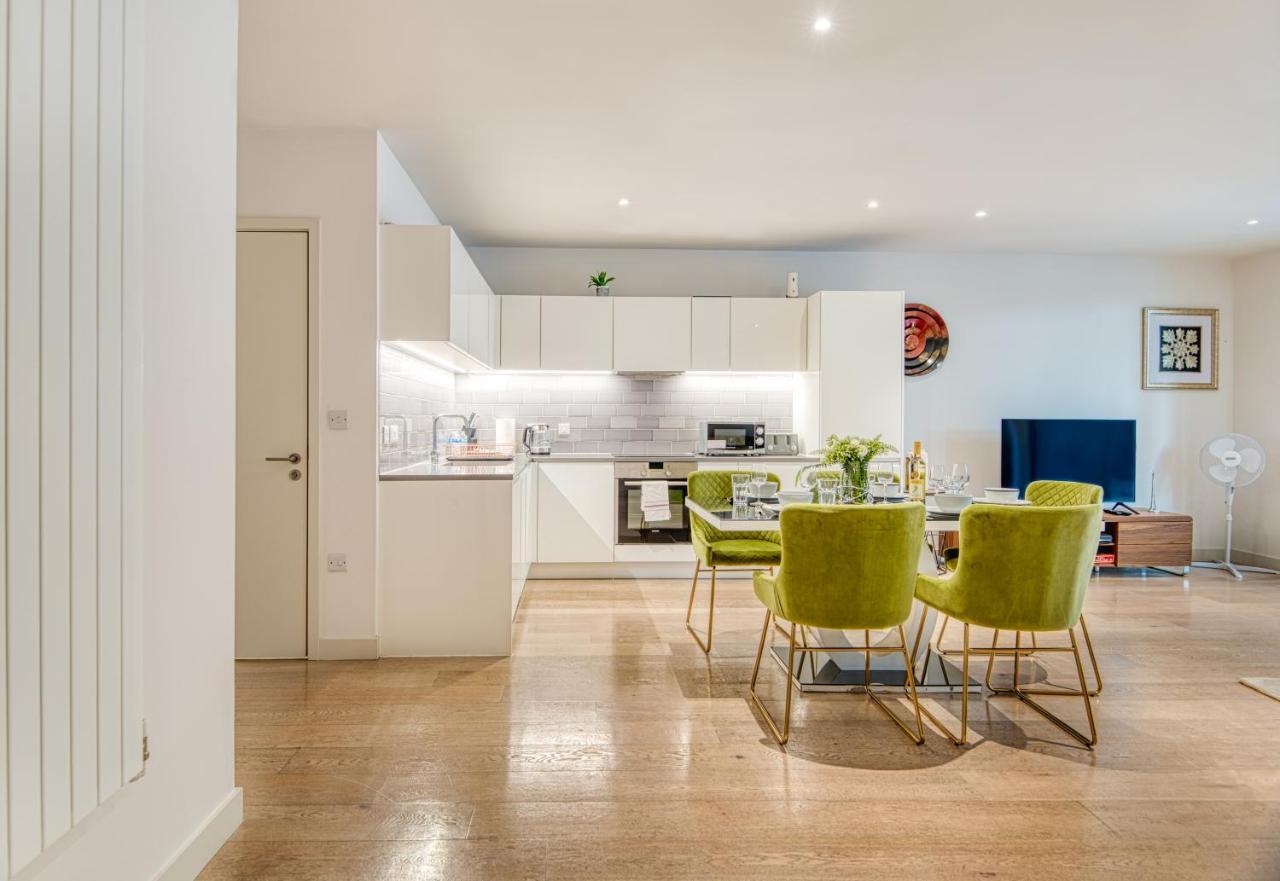 Austin David Apartments Royal Wharf 런던 외부 사진
